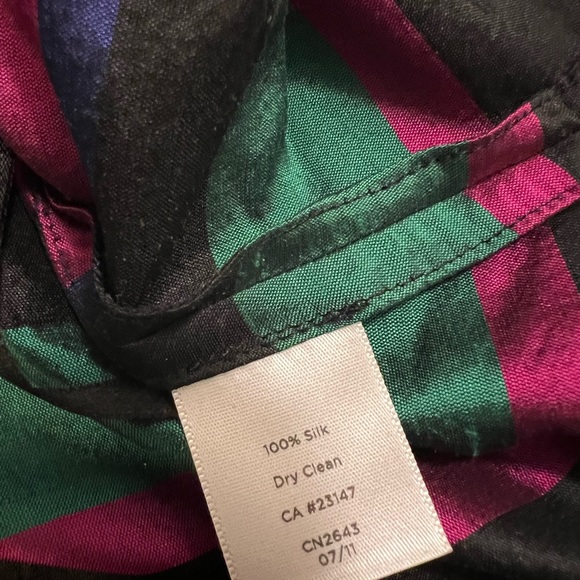 *** Talbots Multicolored Top - Picture 3 of 4